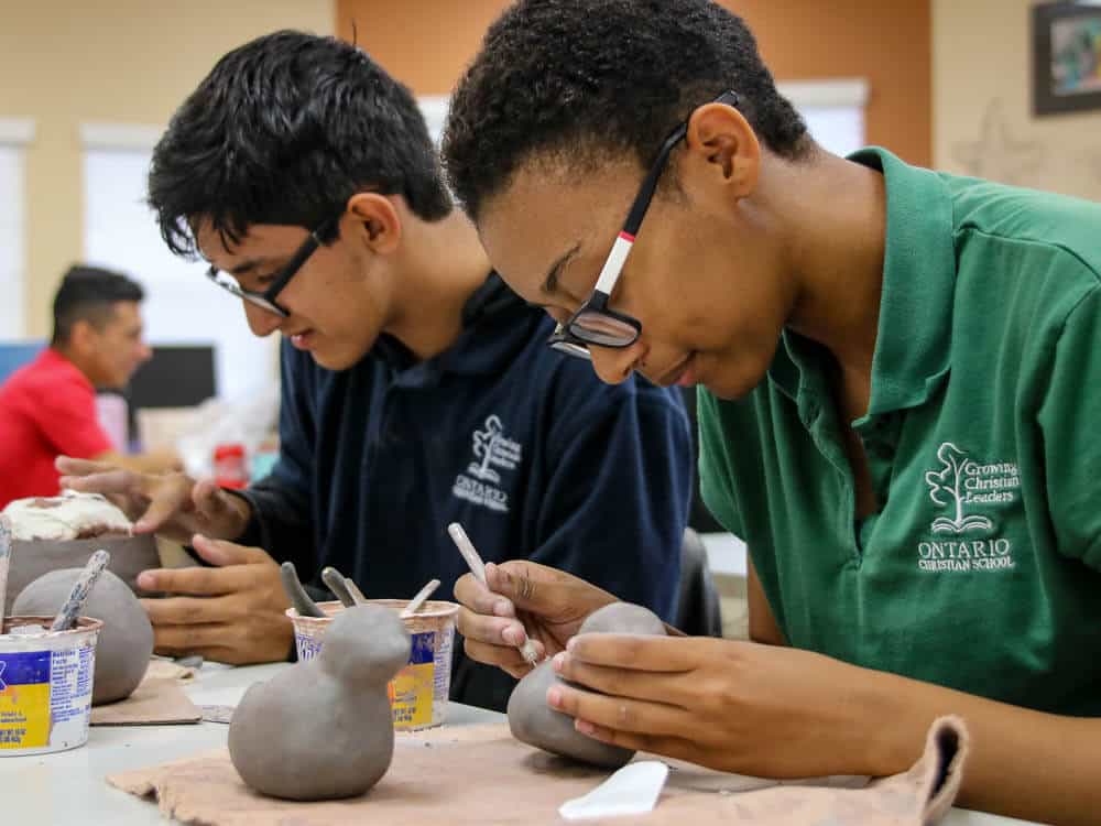 Art and ceramics classes are part of the Ontario Christian High School fine arts program