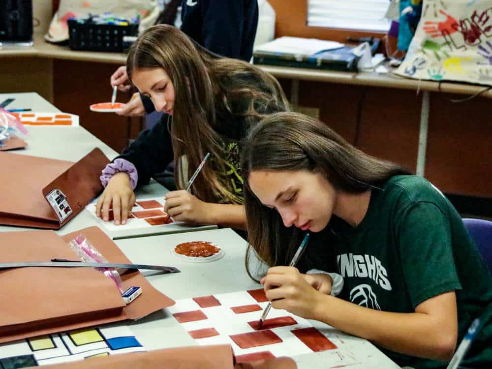 Art and ceramics classes are part of the Ontario Christian High School fine arts program