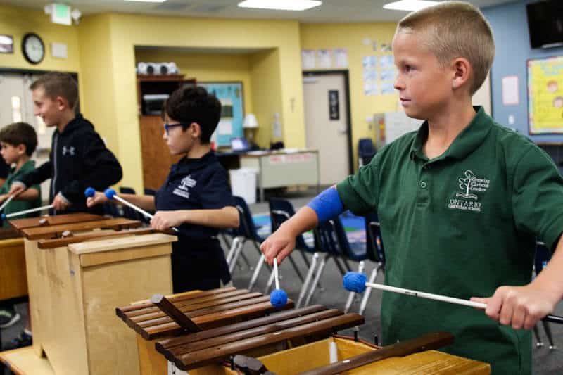 Ontario Christian elementary students enjoy enrichment courses in music